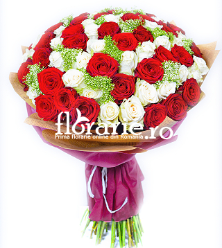 Trandafiri albi si rosii cu trachelium